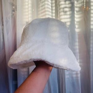 Elegant White Faux Fur Bucket Hat